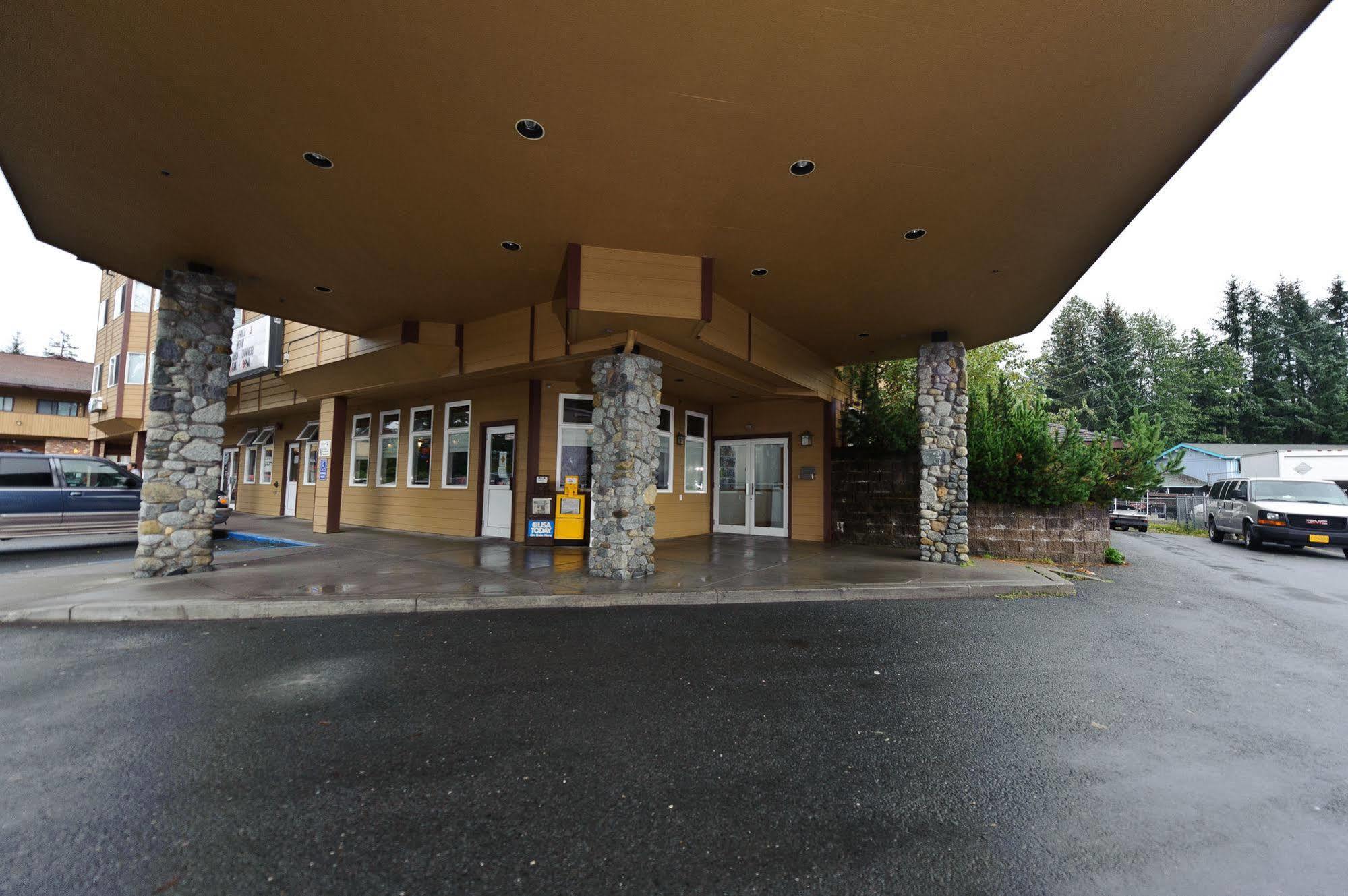 Frontier Suites Hotel In Juneau Kültér fotó